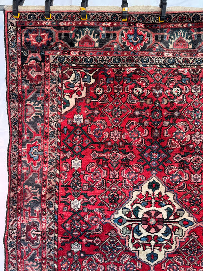 Handmade Persian Hosseinabad 220 x 150 cm | 7.22 x 4.92