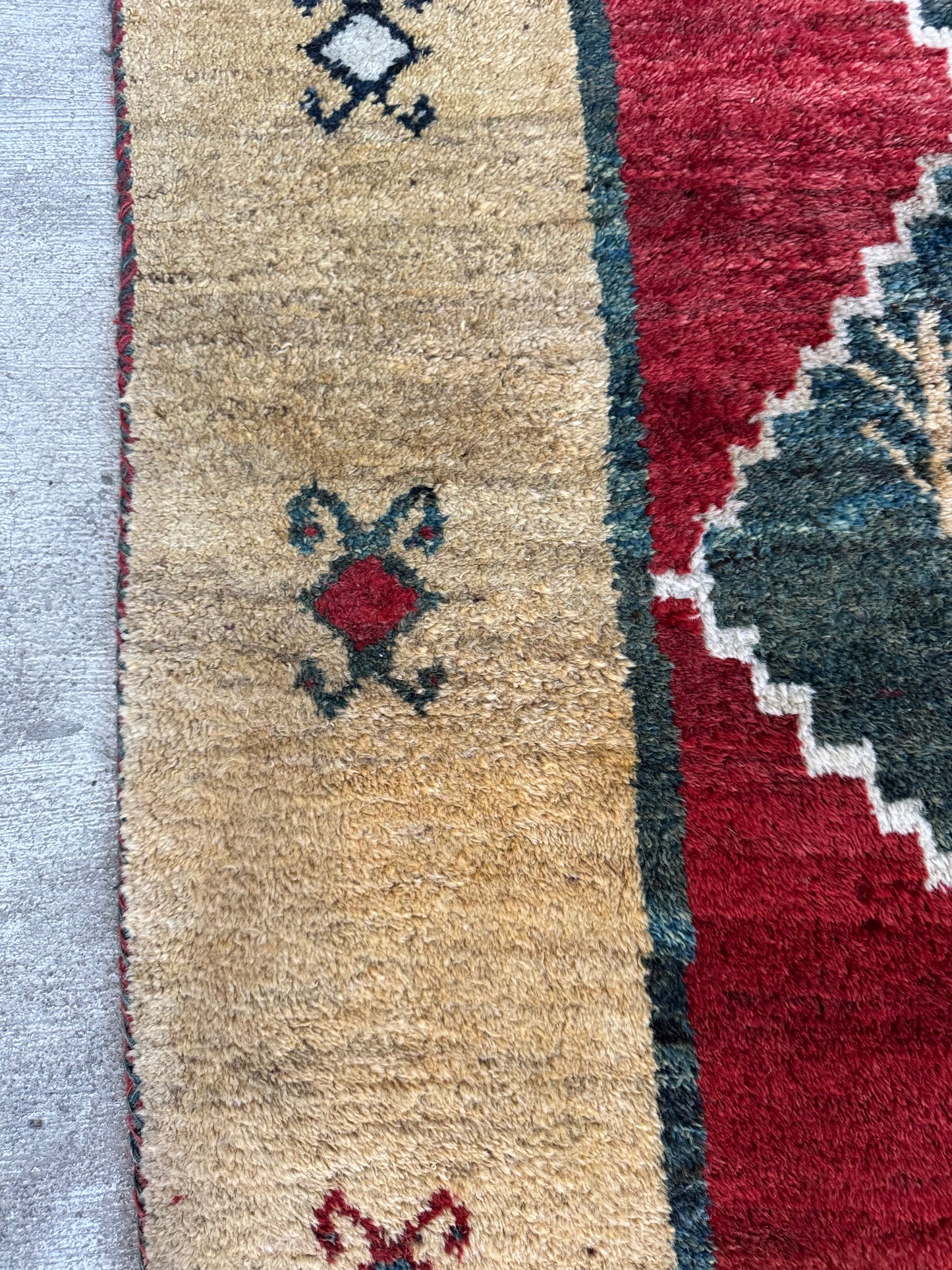 Handmade Persian Gabbeh 265 x 210 cm | 8.69 x 6.89 ft