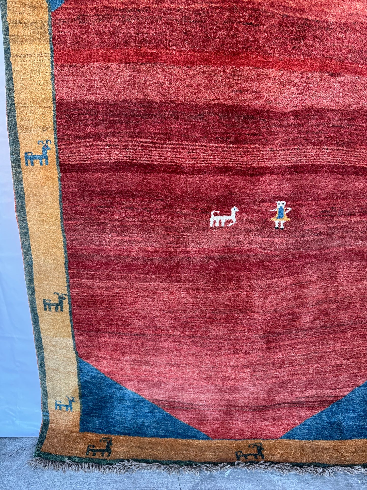 Handmade Persian Gabbeh Rug 220 x 175 cm | 7.22 x 5.74 ft