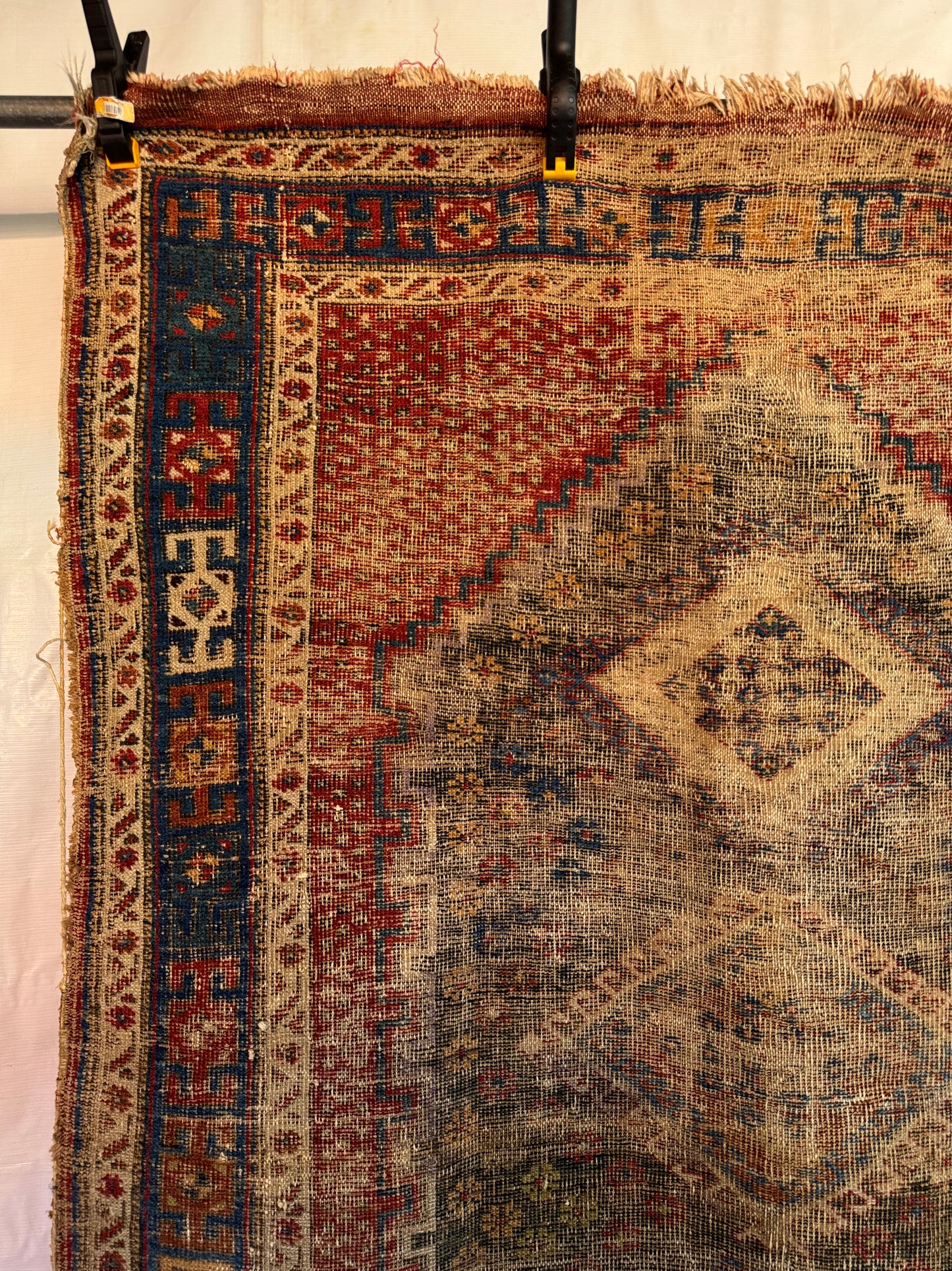 Handmade Persian Afshar 176 x 124 cm | 5.77 x 4.07 ft