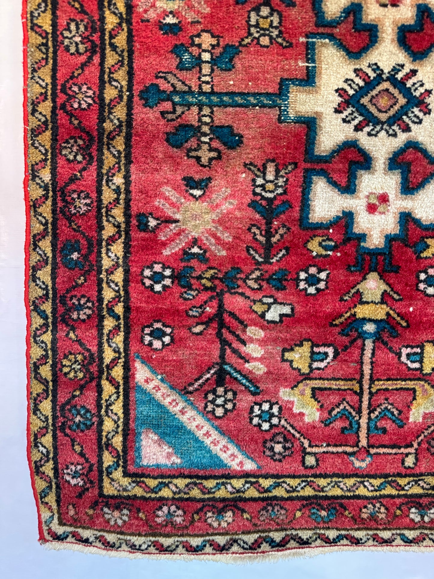 Handmade Persian Hamadan Rug 145 x 103 cm | 4.8 x 3.4 ft