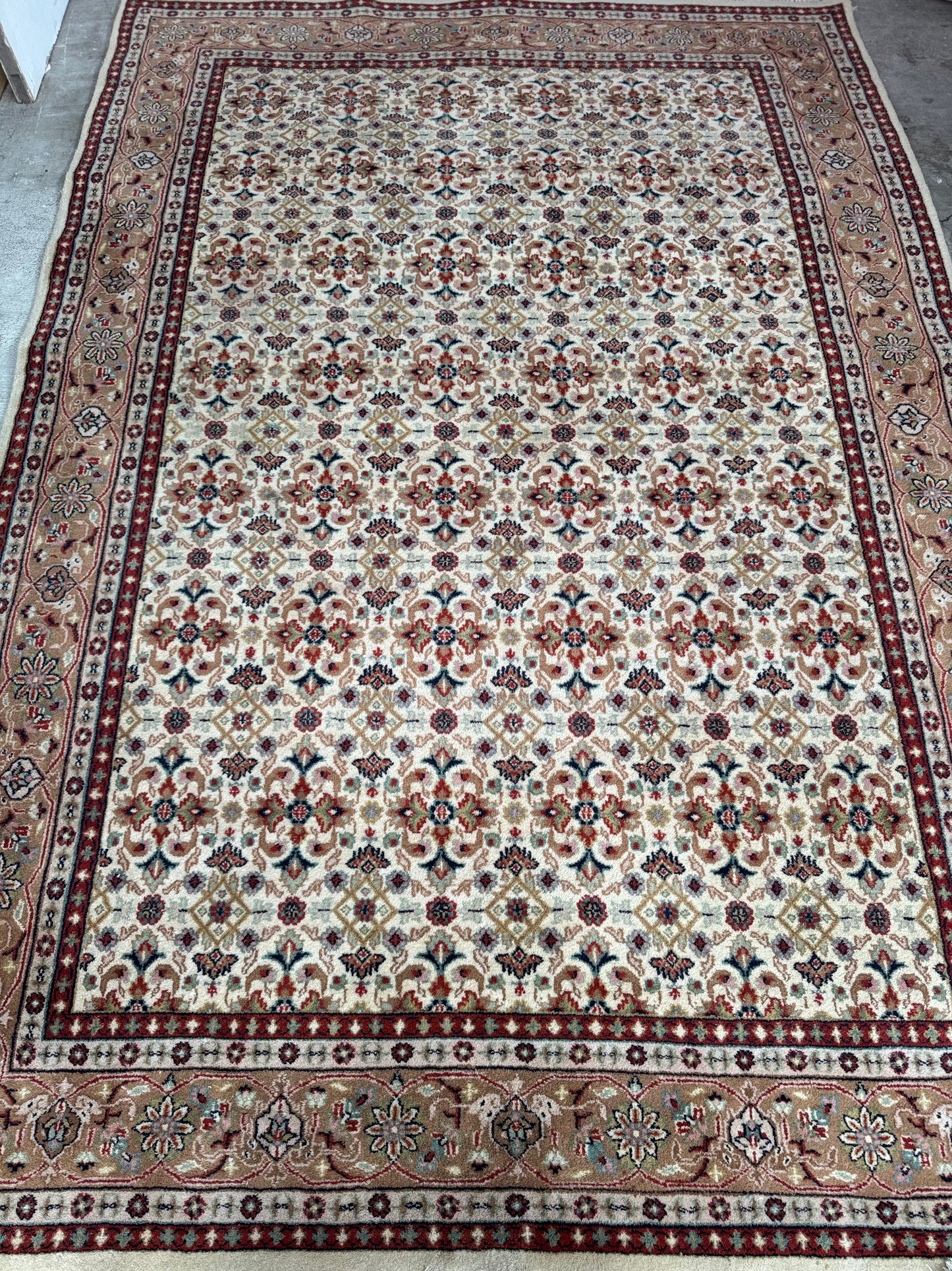 Handmade Indo Bidjar Rug 
285 x 193 cm | 9.4 x 6.3 ft