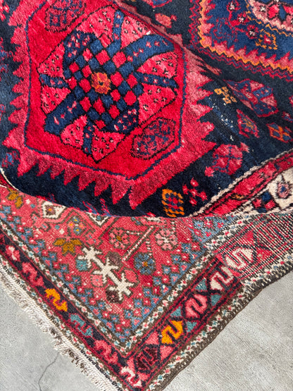 Handmade Persian Karaja Runner
270 x 98 cm | 8.9 x 3.2 ft