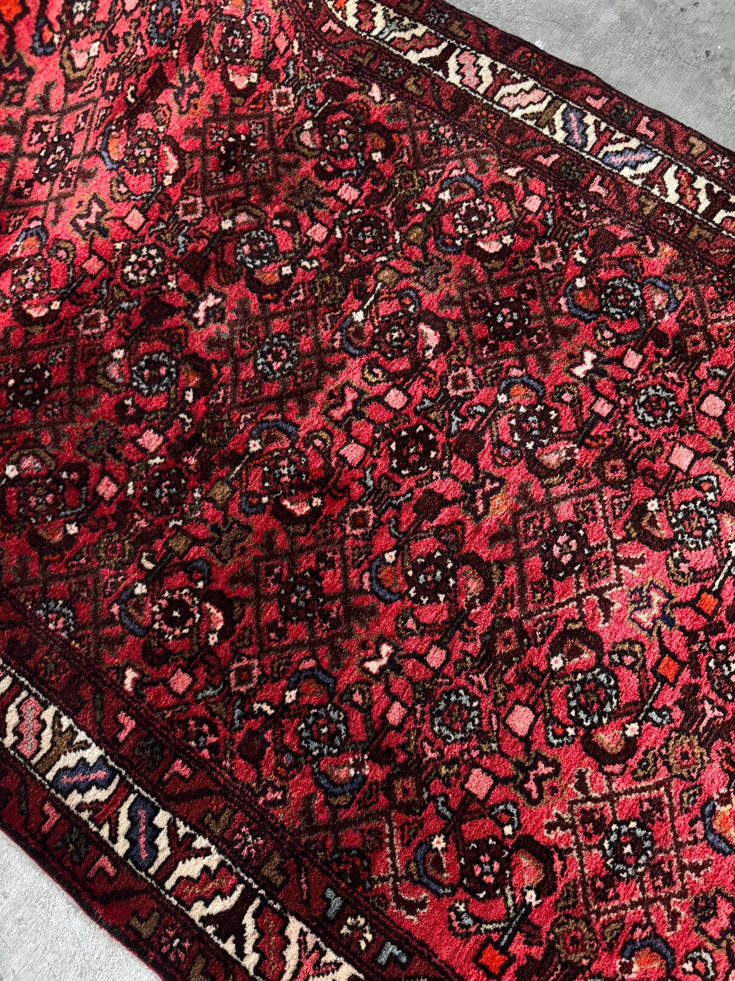 Handmade Persian Hosseinabad Runner 350 x 115 cm | 11.5 x 3.8 ft