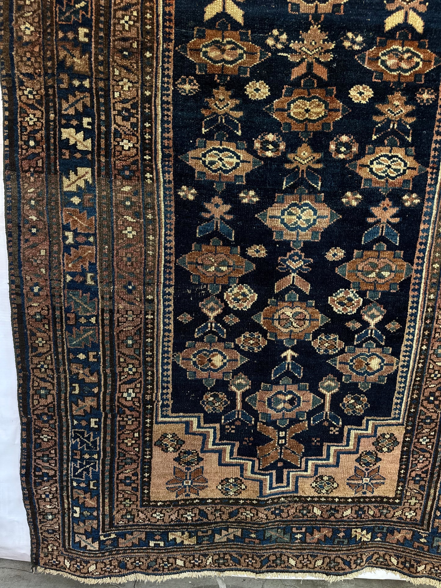 Handmade Persian Kurdish Rug 210 x 128 cm | 6.9 x 4.2 ft
