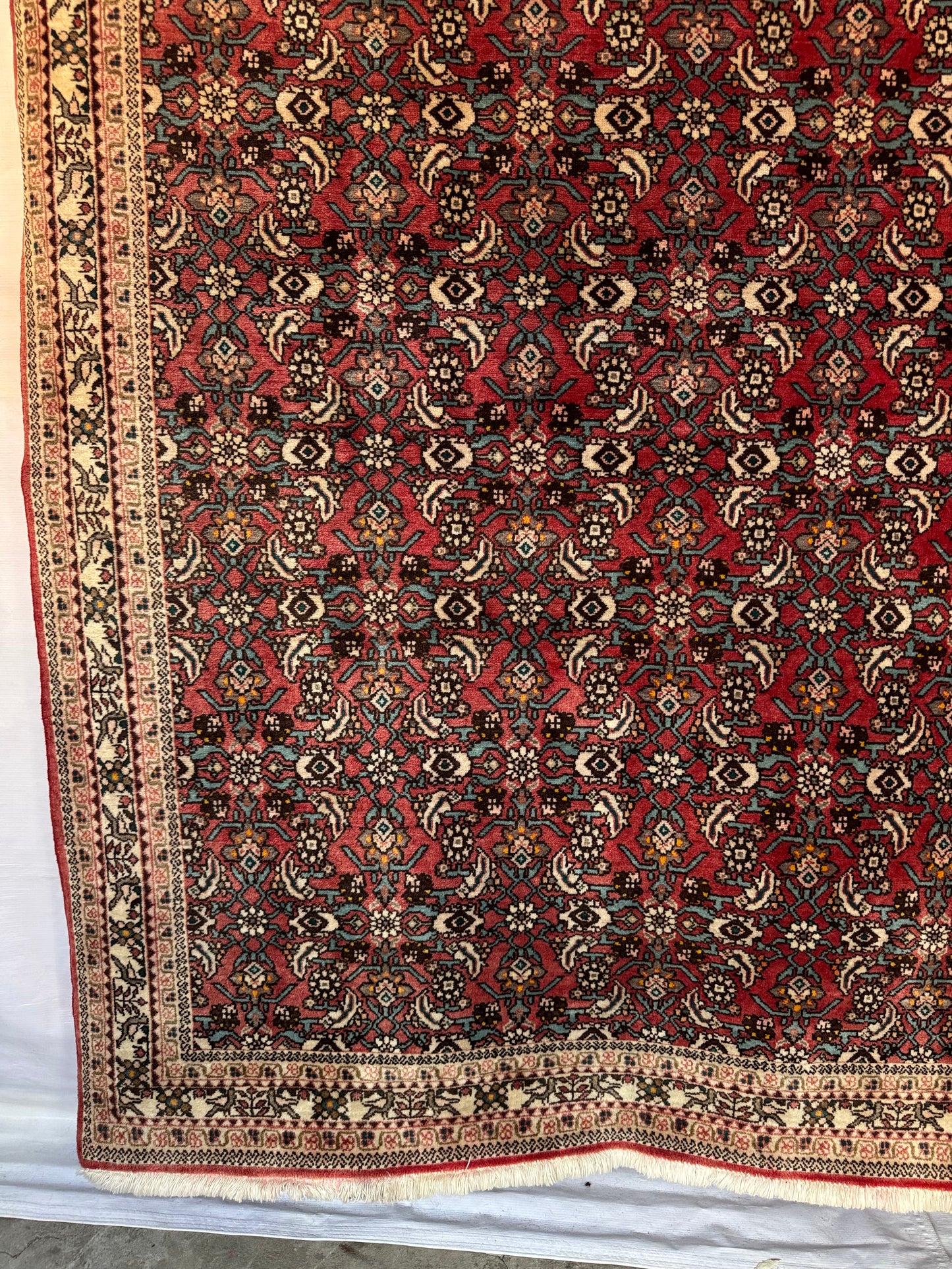 Handmade Persian Bidjar 200 x 152 cm | 6.6 x 5 ft