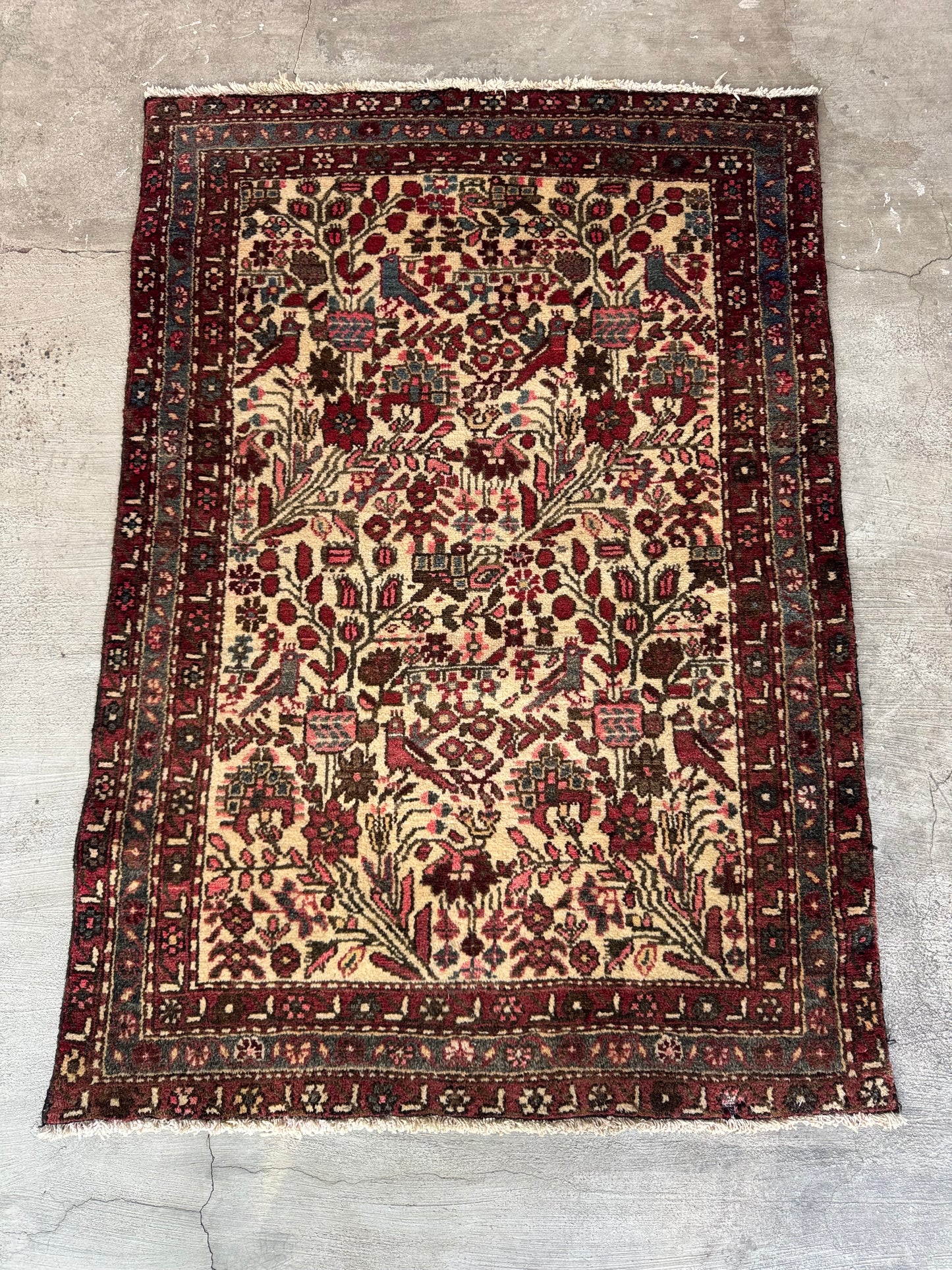 Handmade Persian Roudbar Rug
145 x 99 cm | 4.76 x 3.25 ft