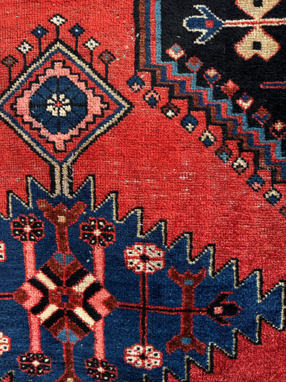 Handmade Persian Wiss Rug
340 x 210 cm | 11.2 x 6.9 ft