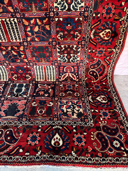 Handmade Persian Bakhtiar 300 x 230 cm | 9.84 x 7.55 ft