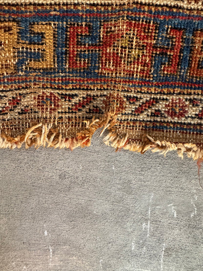 Handmade Persian Afshar 176 x 124 cm | 5.77 x 4.07 ft