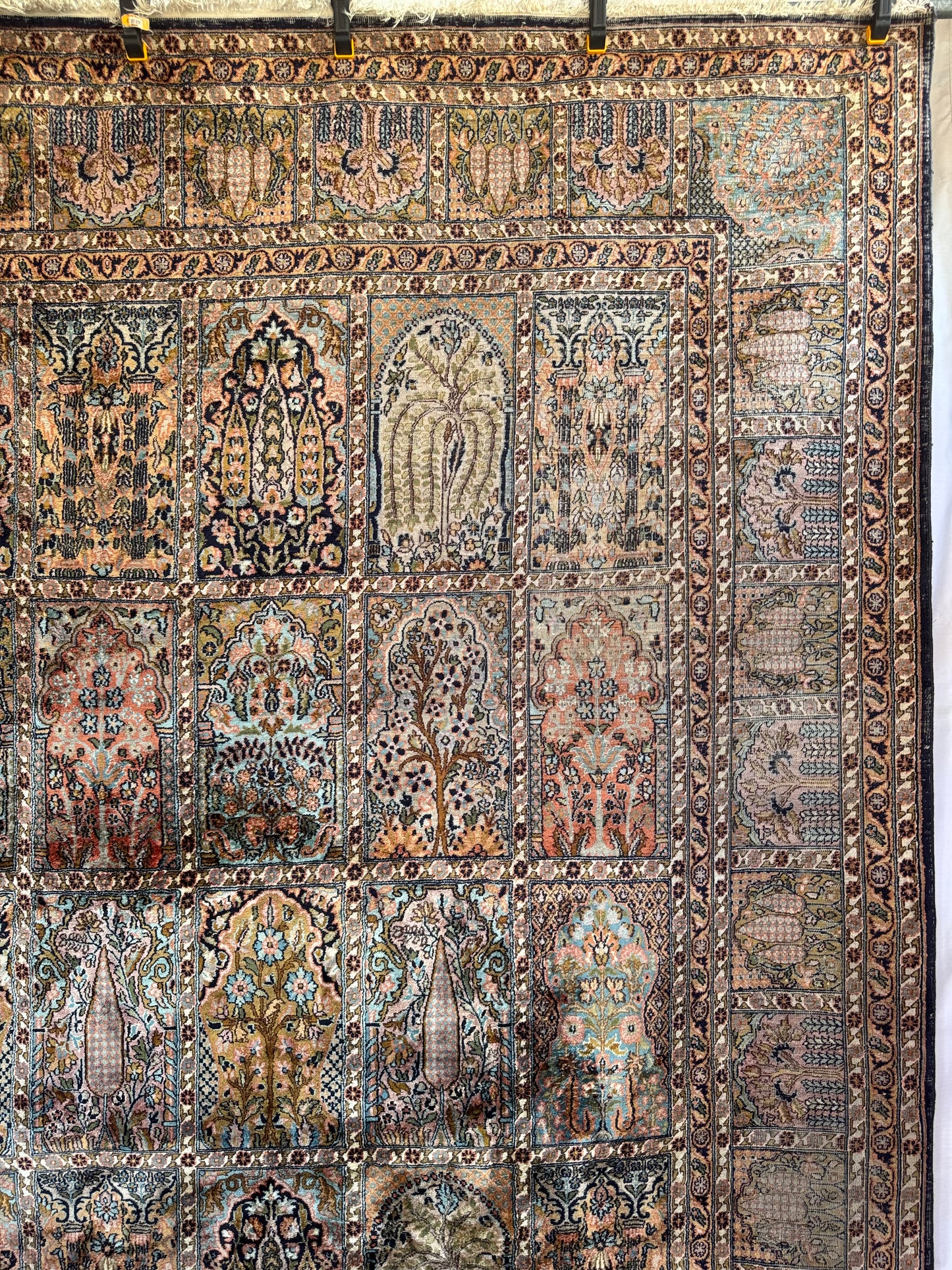 📌 RESERVED Handmade Indo Kashmir Silk Rug 320 x 240cm | 10.5 x 7.87 ft