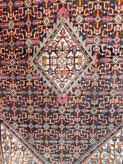 Handmade Persian Bidjar Rug
220 x 135 cm | 7.2 x 4.4 ft