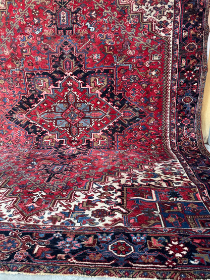 Handmade Persian Heriz 350 x 262 cm | 11.5 x 8.6 ft