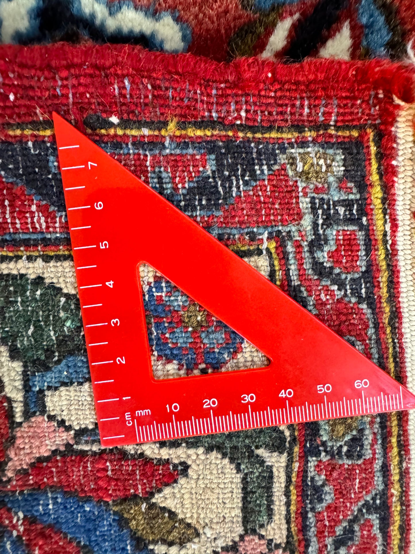 Handmade Persian Bakhtiari 211 x 154 cm | 7 x 5 ft