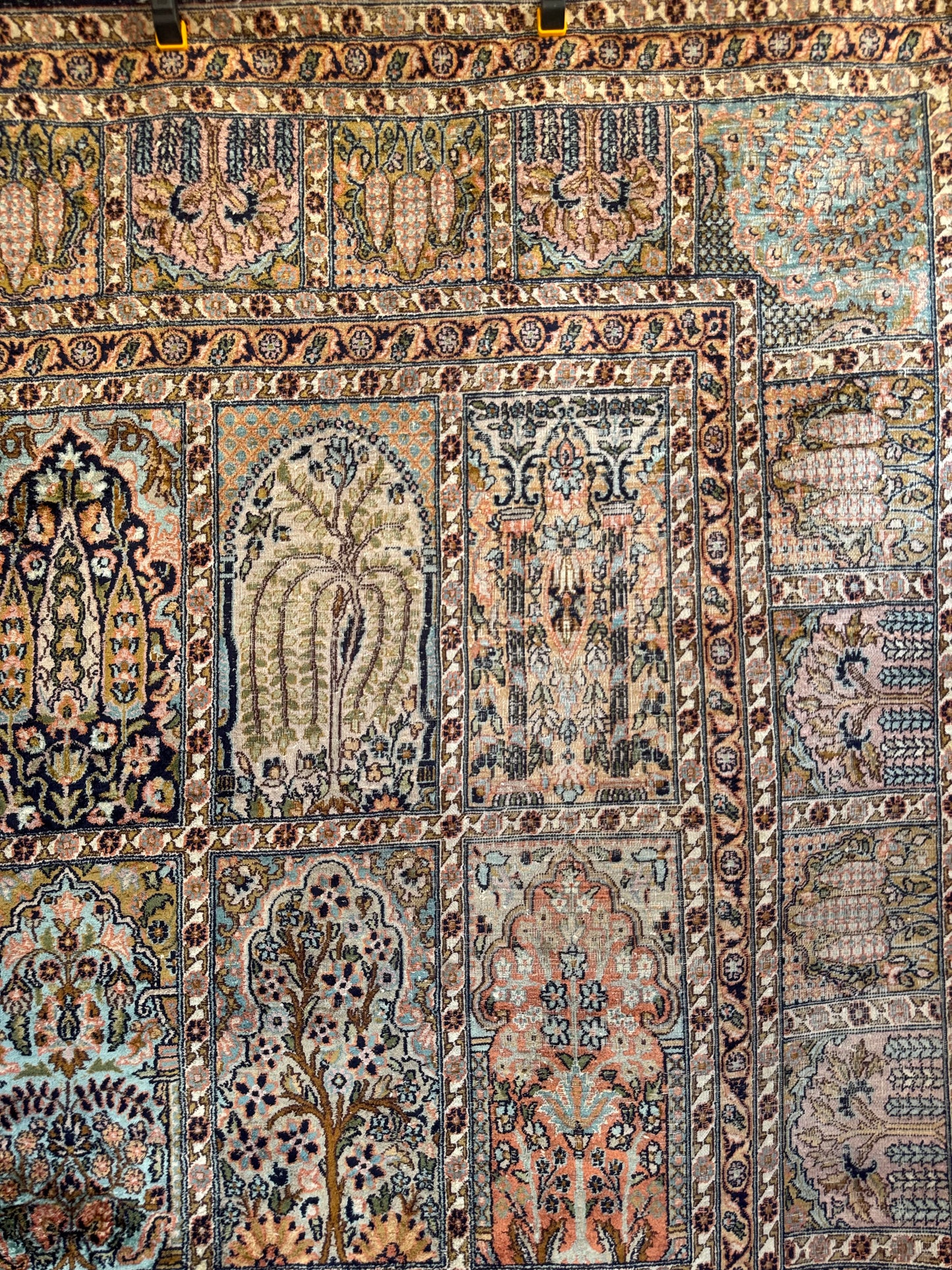 📌 RESERVED Handmade Indo Kashmir Silk Rug 320 x 240cm | 10.5 x 7.87 ft