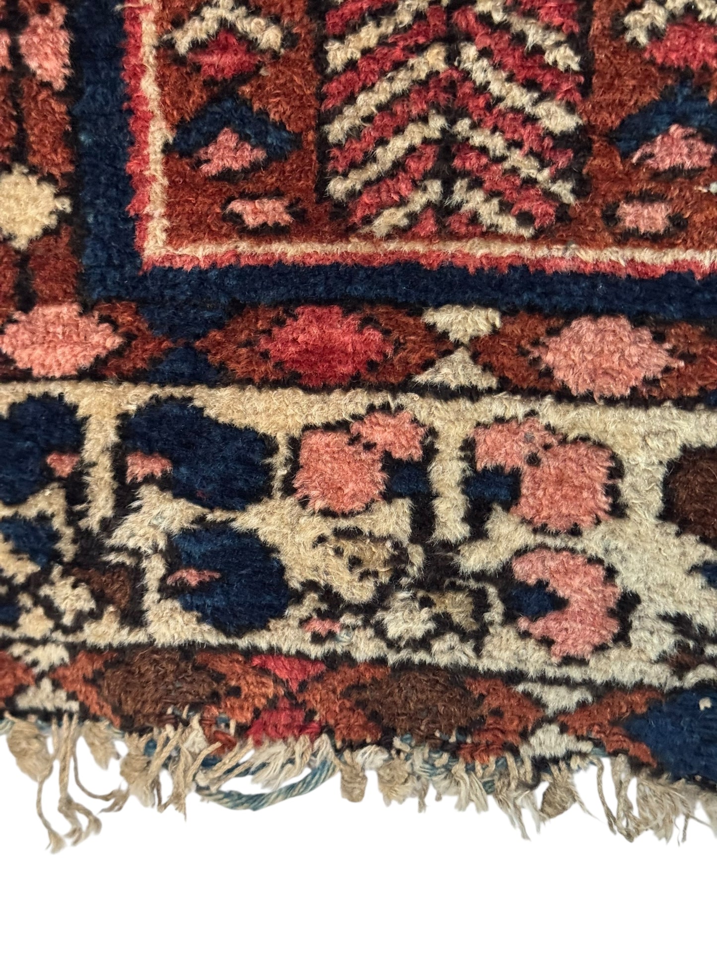 Handmade Persian Bakhtiar 197 x 136cm | 6.46 x 4.46 ft