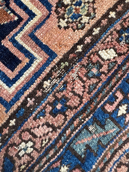 Handmade Persian Kurdish Rug 210 x 128 cm | 6.9 x 4.2 ft