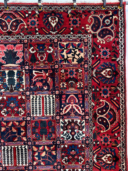 Handmade Persian Bakhtiar 300 x 230 cm | 9.84 x 7.55 ft