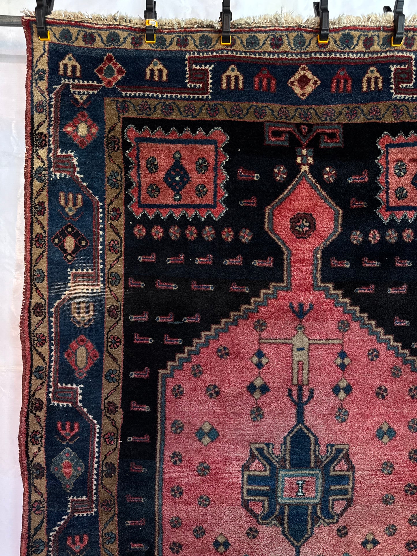 Handmade Persian Koliaii Rug
250 x 150 cm | 8.2 x 4.9 ft