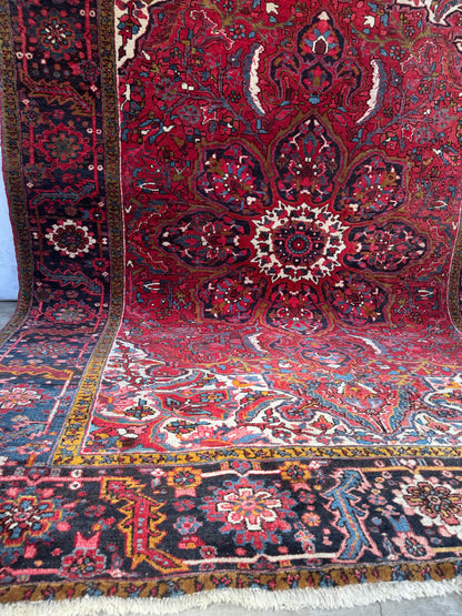 Handmade Persian Heriz Rug 350 x 240 cm | 11.5 x 7.9 ft