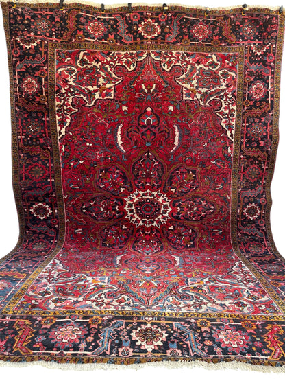 Handmade Persian Heriz Rug 350 x 240 cm | 11.5 x 7.9 ft