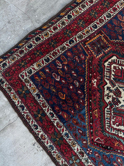 Handmade Persian Afshar Rug
145 x 125 cm | 4.9 x 4.1 ft