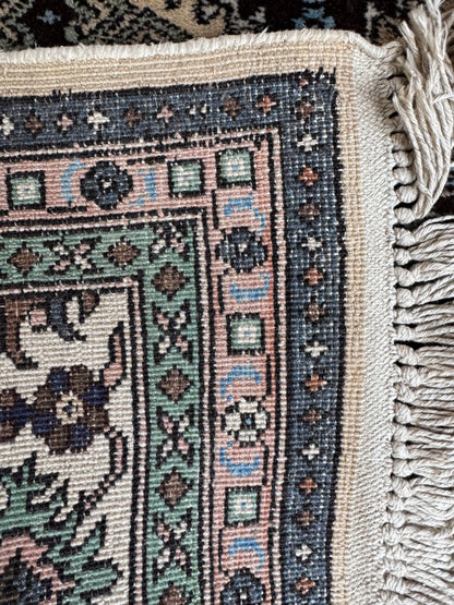 Handmade Ardebil Rug 270 x 174 cm | 8.86 x 5.71 ft