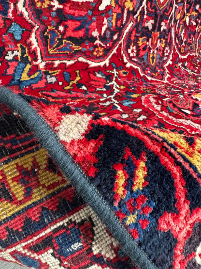 Handmade Persian Heriz Rug 310 x 210 cm | 10.17 x 6.89 ft