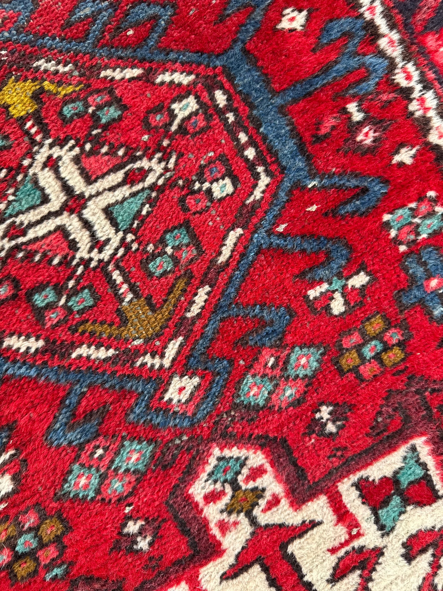 Handmade Persian Karaja Runner
270 x 98 cm | 8.37 x 2.17 ft