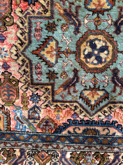 Handmade Persian Tabriz Rug 147 x 100 cm | 4.82 x 3.28 ft