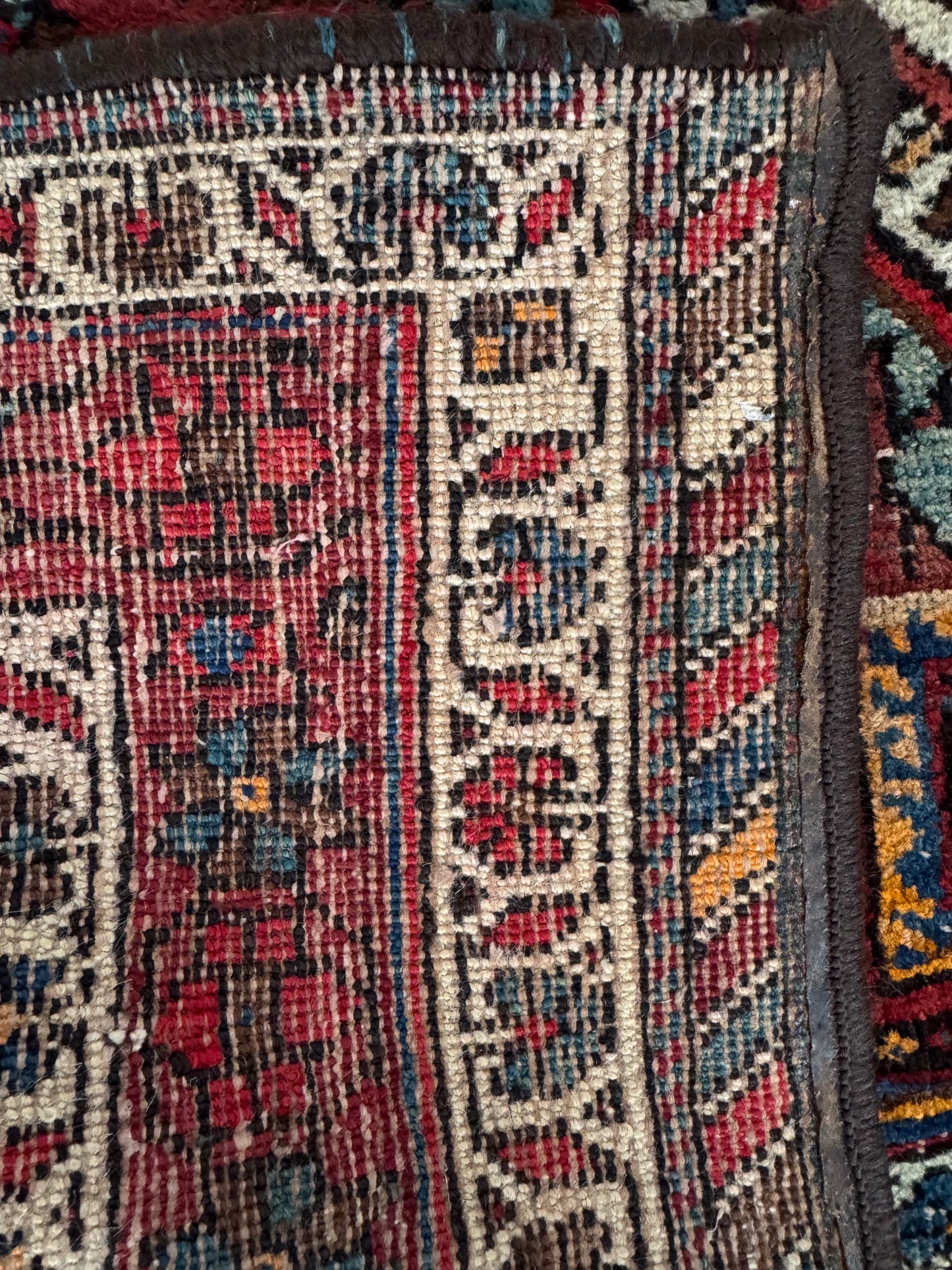 Handmade Persian Afshar Rug
145 x 125 cm | 4.9 x 4.1 ft