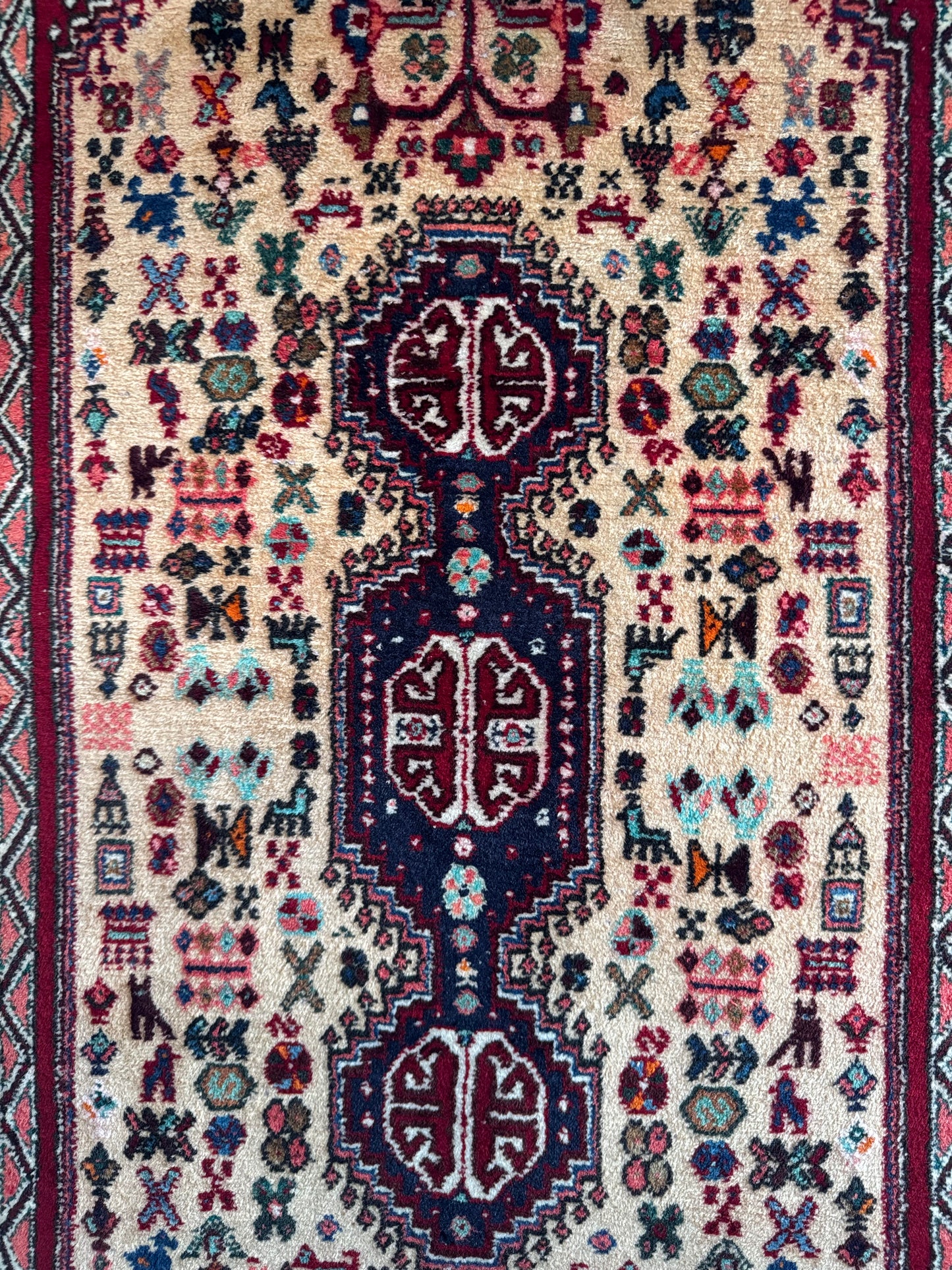 Handmade Persian Abadeh Rug 148 x 63 cm | 4.86 x 2.07 ft