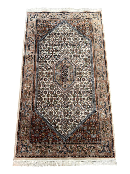 Handmade Persian Muod 161 x 89 cm | 5.3 x 3 ft