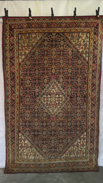 Handmade Persian Bidjar Rug
220 x 135 cm | 7.2 x 4.4 ft