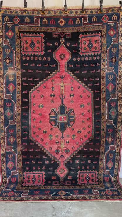 Handmade Persian Koliaii Rug
250 x 150 cm | 8.2 x 4.9 ft